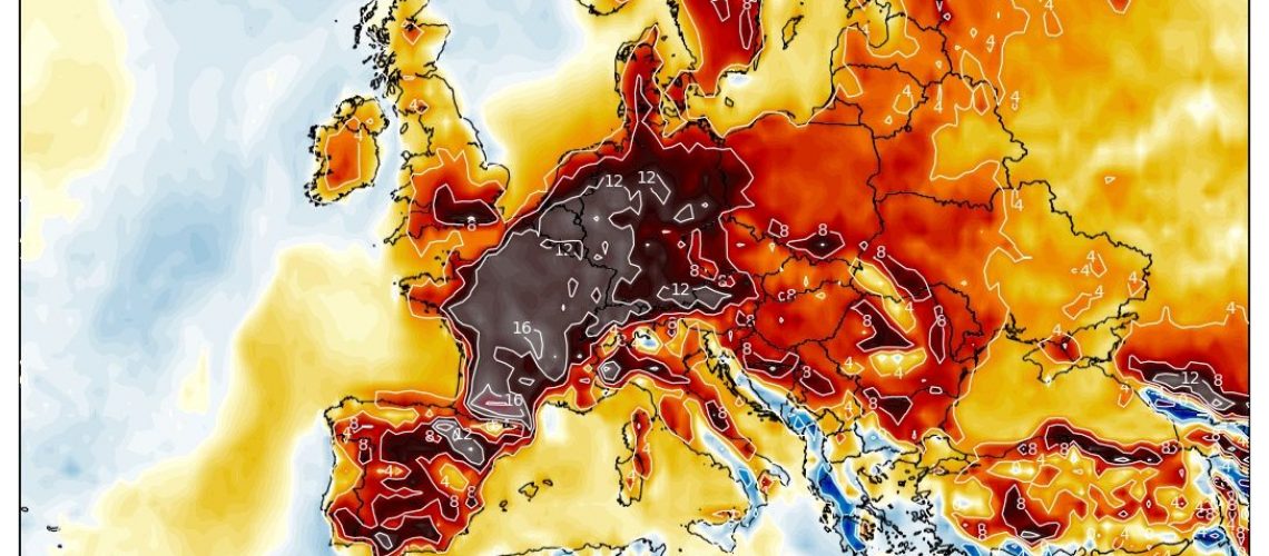 Europe weather forecast: Map turns black on Spain and Portugal as temperatures reach 50C (Image: WXCHARTS)